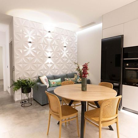 Billmar Luxury Apartment In The Center Of Гитион Экстерьер фото