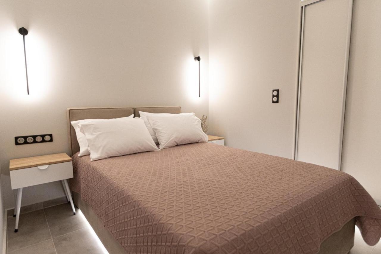 Billmar Luxury Apartment In The Center Of Гитион Экстерьер фото