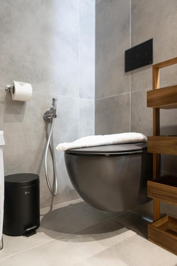 Billmar Luxury Apartment In The Center Of Гитион Экстерьер фото